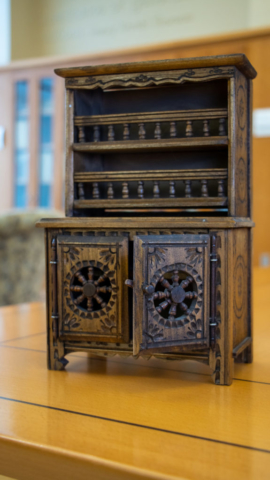 WPA Doll Furniture: Closer look at detailed cabinets, mechanism to lock the cabinet